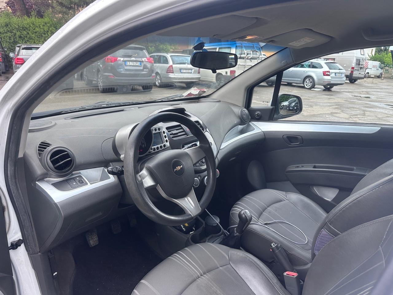 Chevrolet Spark 1.0 LT GPL scade 2033 Neopatentati