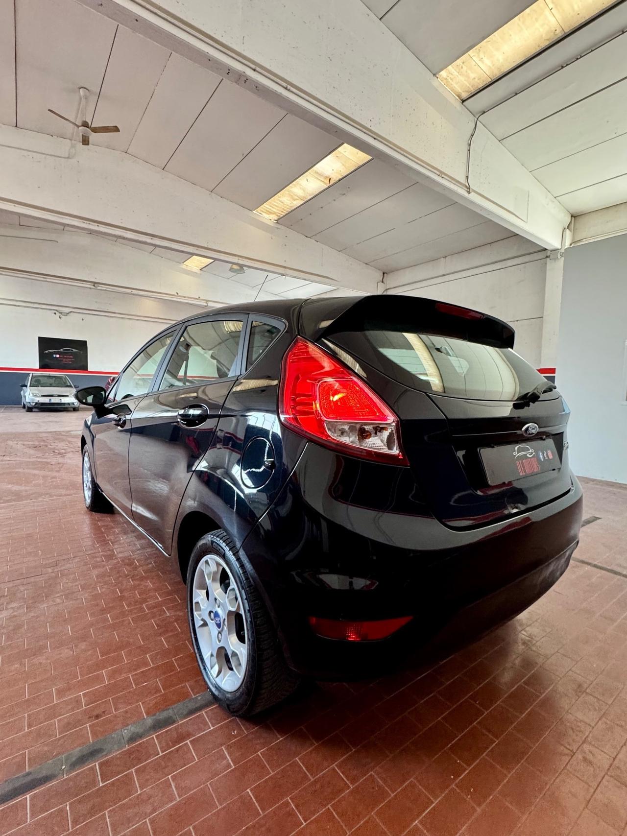 Ford Fiesta 1.4 5p. Bz.- GPL Titanium