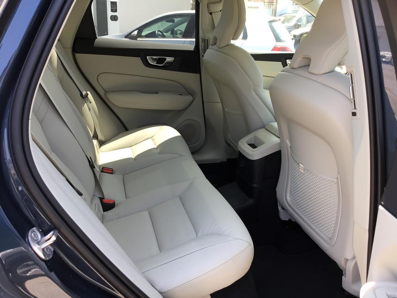 Volvo XC 60 T6 Plug-in hybrid AWD Aut. Plus Dark