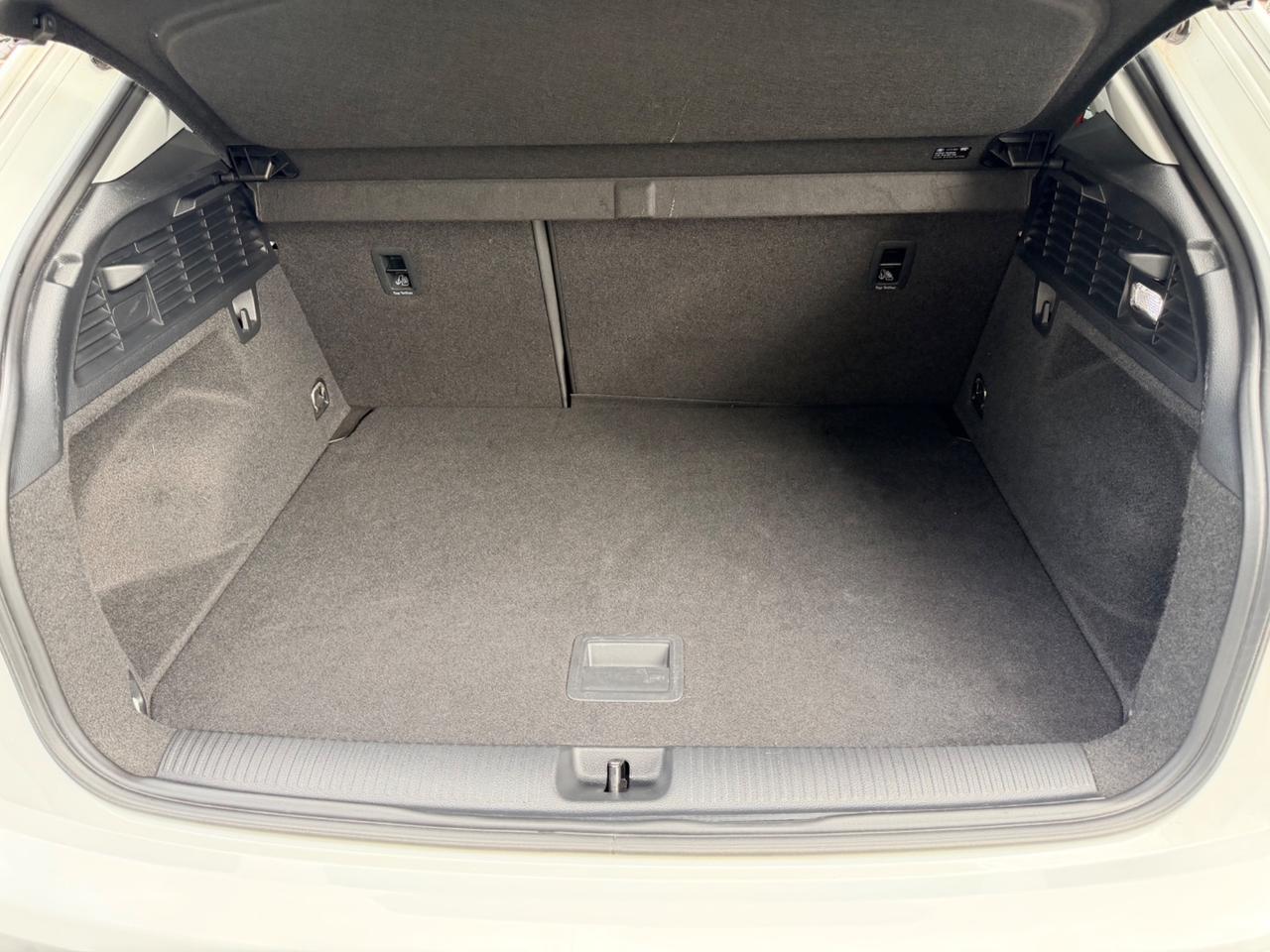 Audi Q2 30 TDI S tronic line Edition