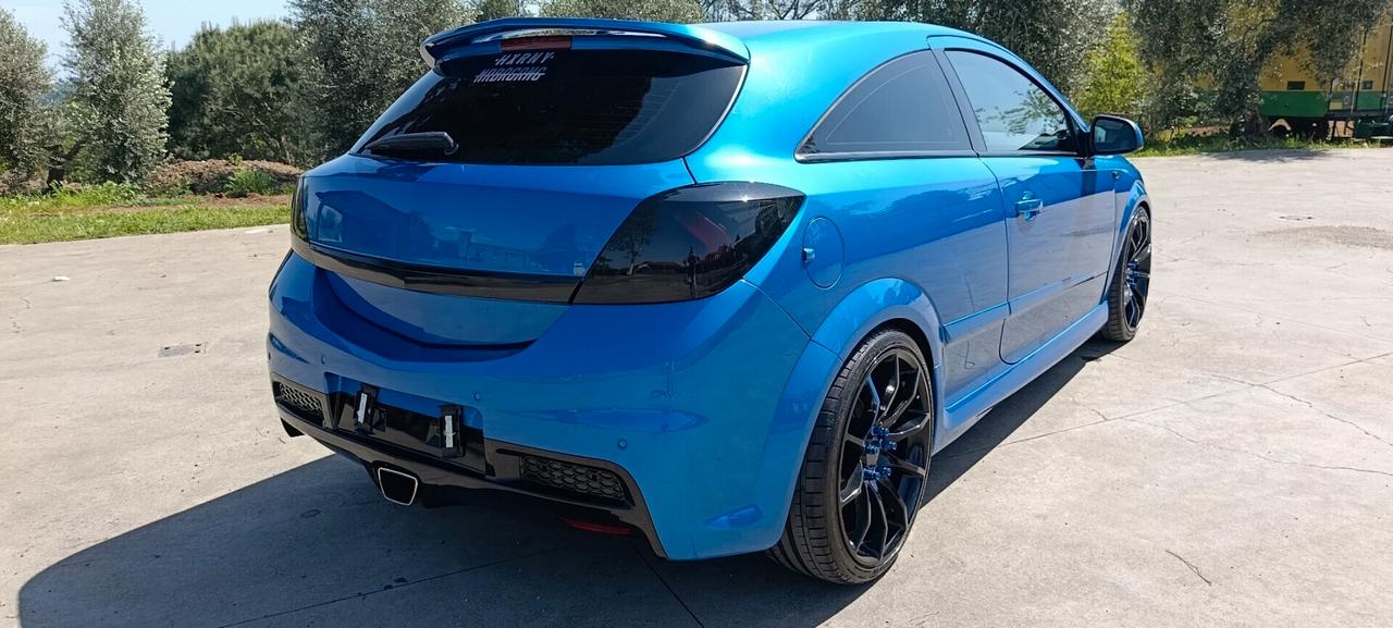 Opel Astra300cv turboOPC