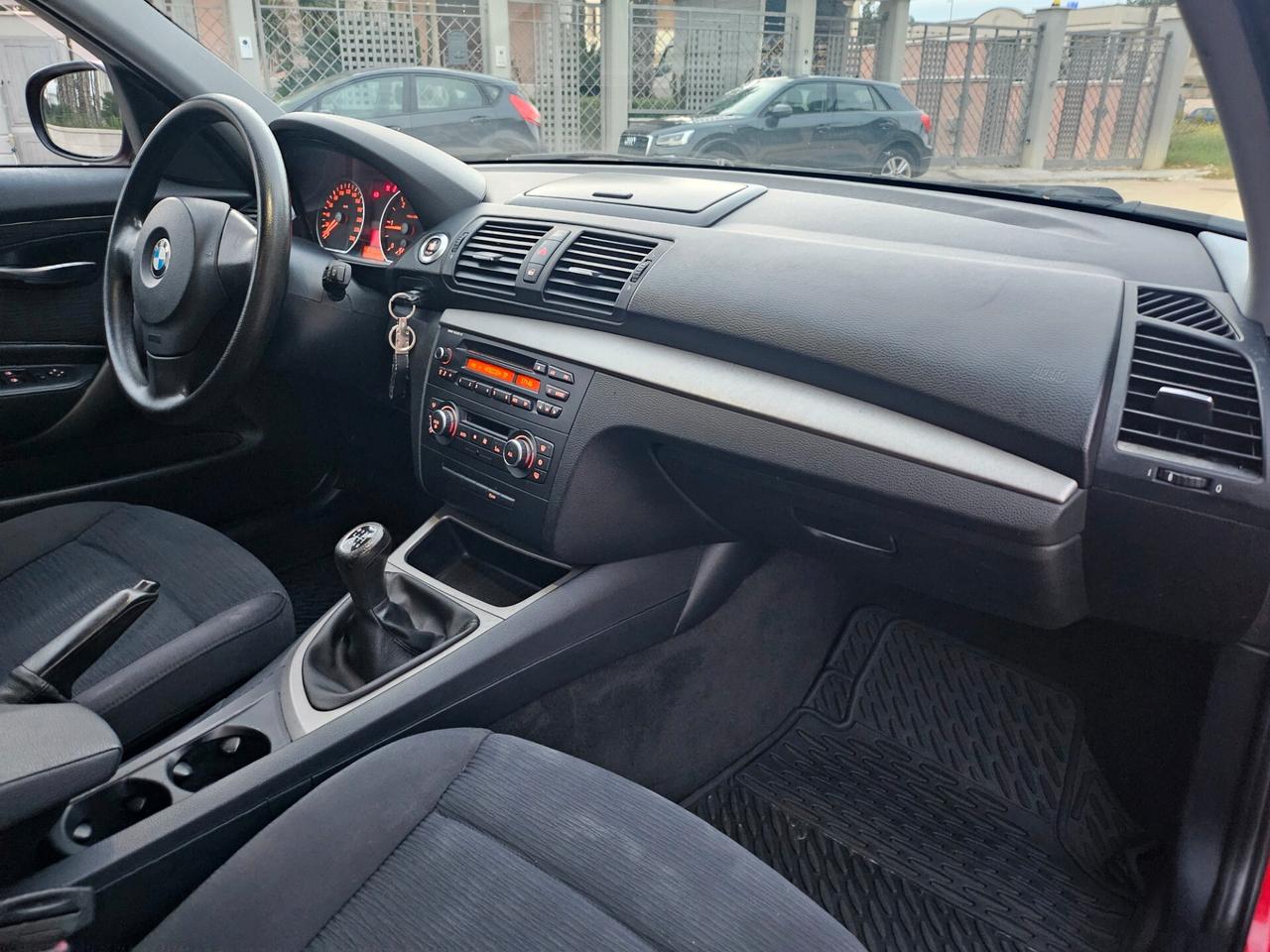 Bmw 116d 5p. serie 1 Urban 2.0d 116cv