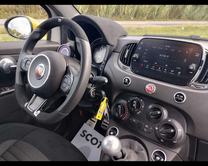 Abarth 695 1.4 Turbo T-Jet 180 CV