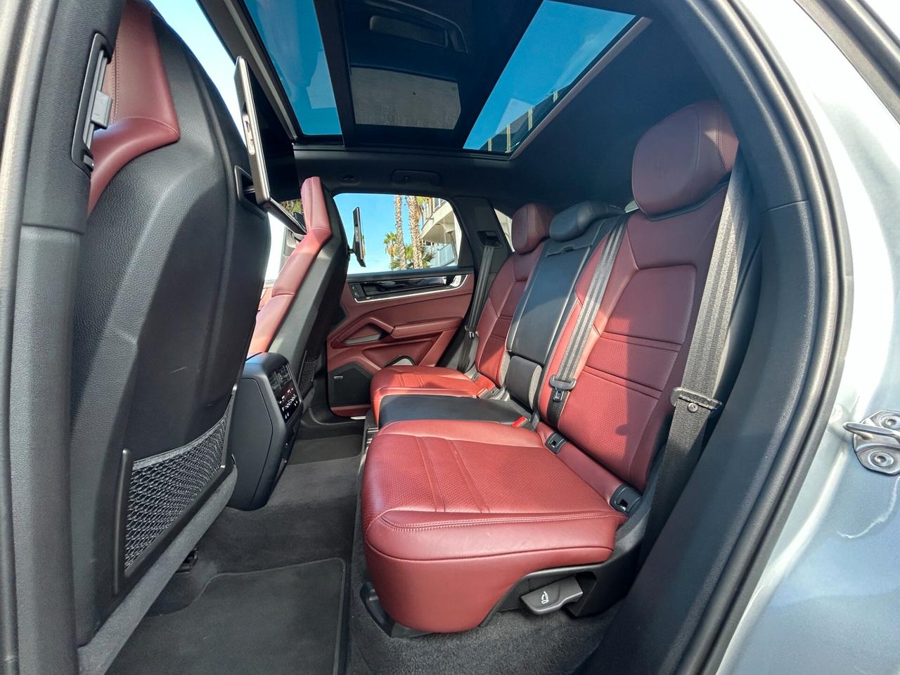 Porsche Cayenne 3.0 V6 tiptronic