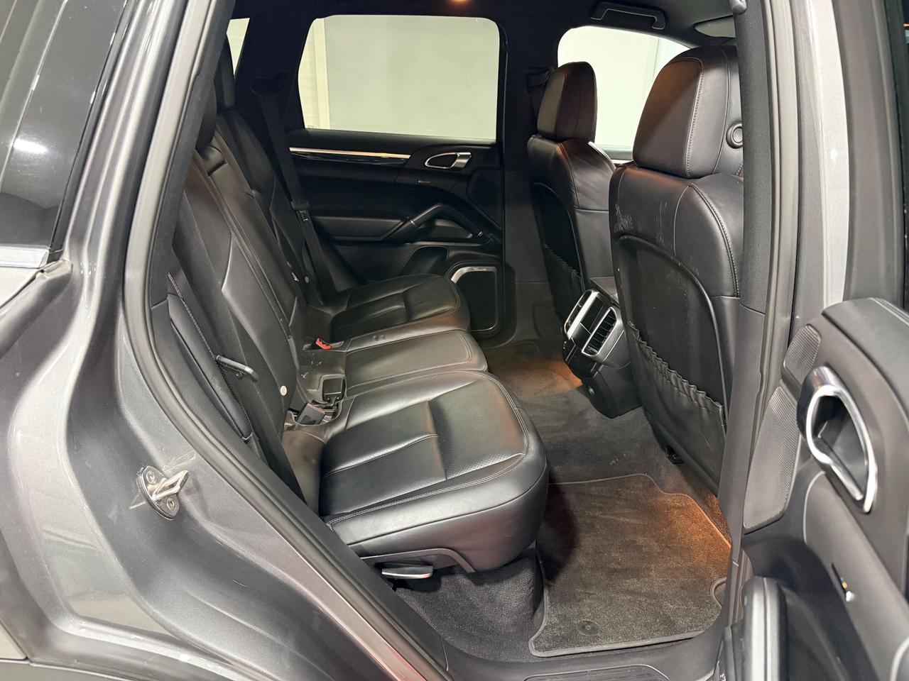 Porsche Cayenne 3.0TDI 245CV "BURMESTER"