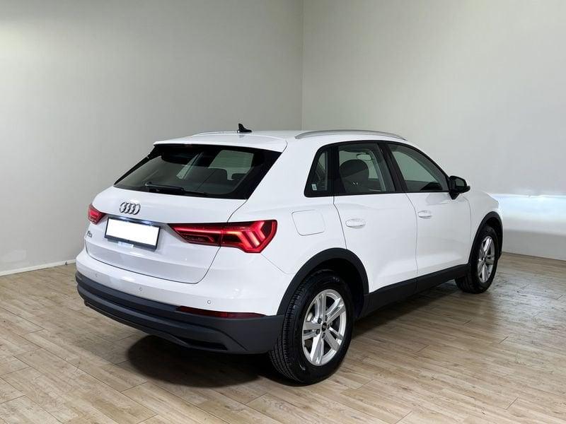 Audi Q3 35 TDI S tronic Business