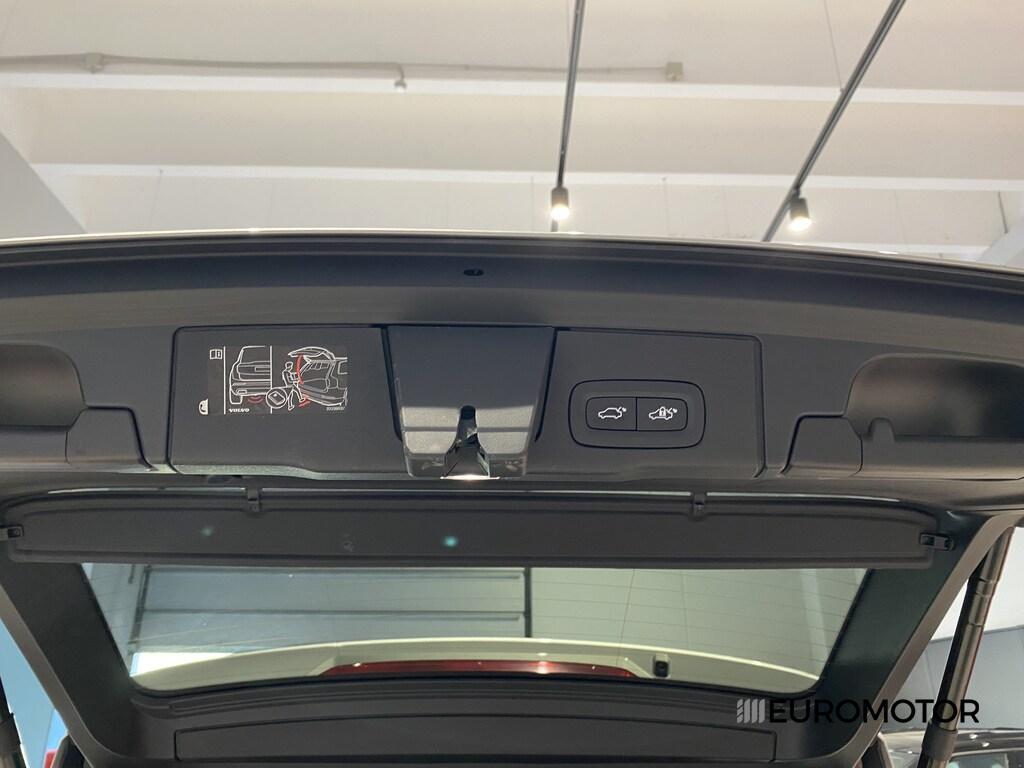 Volvo XC60 2.0 B4 R-Design AWD Geartronic