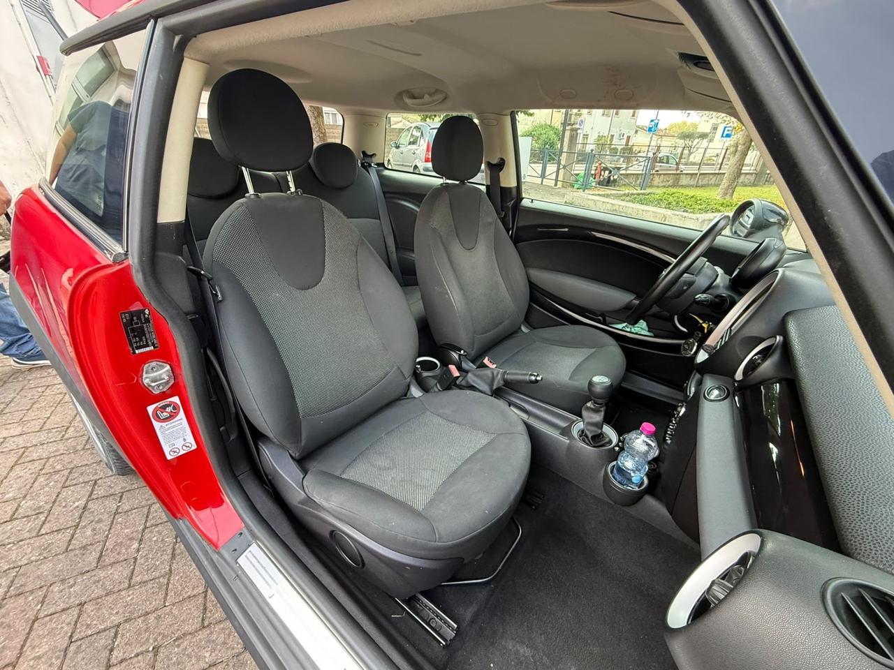 Mini 1.6 16V One (55kW)