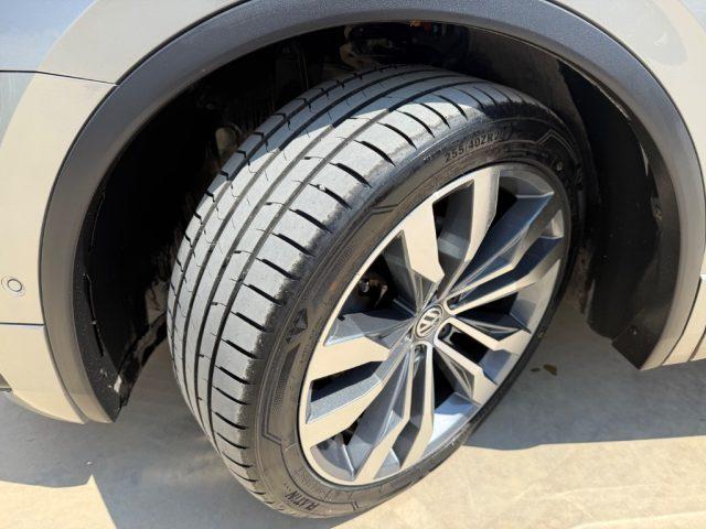 VOLKSWAGEN Tiguan 2.0 TDI 4MOTION R-LINE GARANZIA