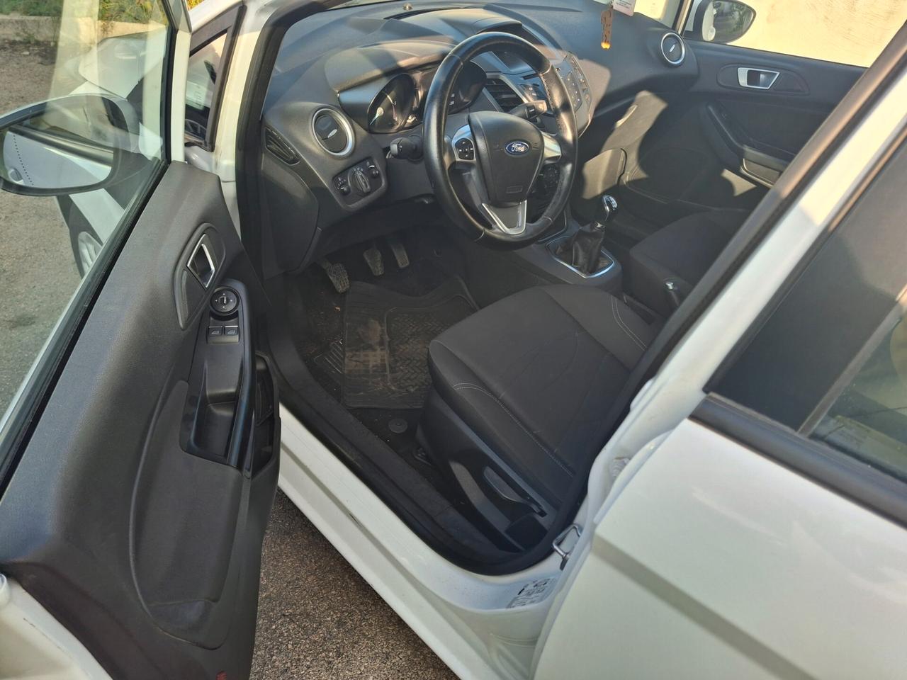 Ford Fiesta 1.5 TDCi 75CV 2013