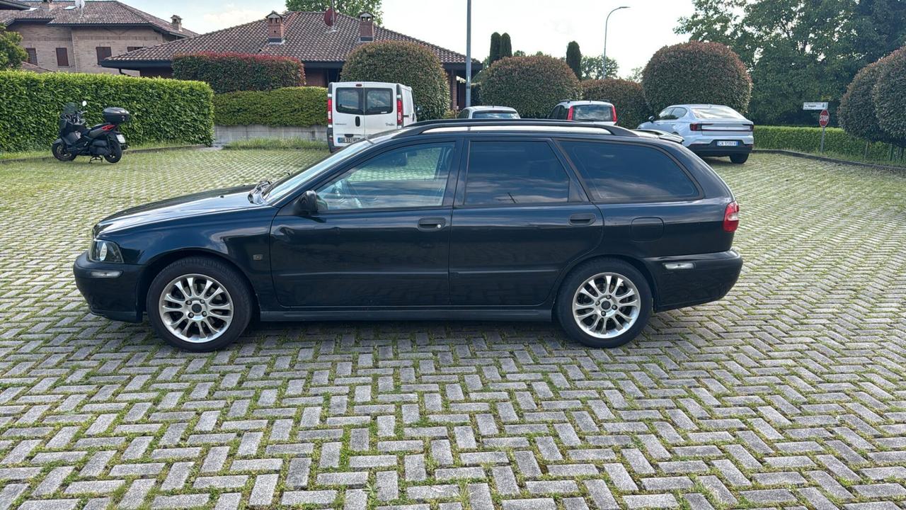 Volvo V40 1.8id 16V cat Optima