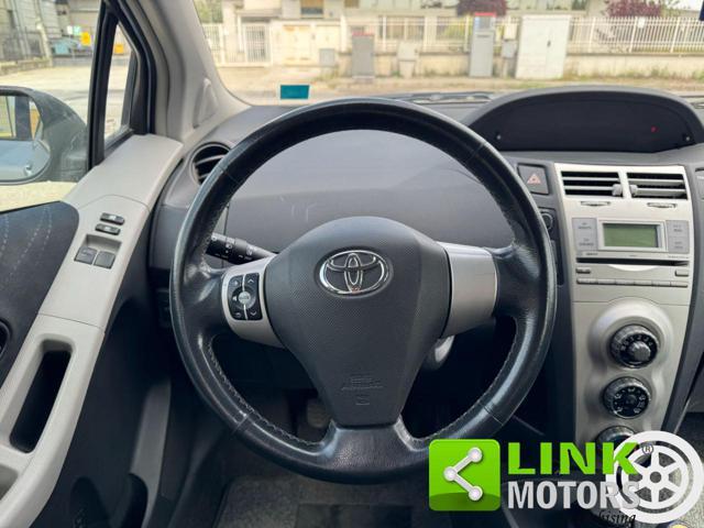 TOYOTA Yaris 1.3 5 porte