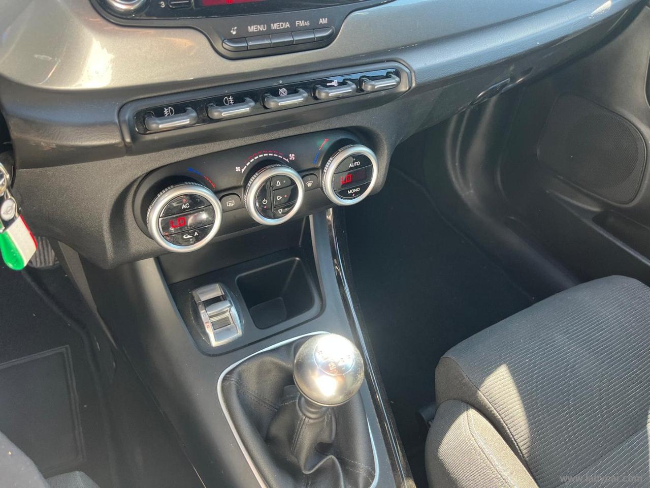 ALFA ROMEO Giulietta 1.6 JTDm-2 105 CV Distinctive