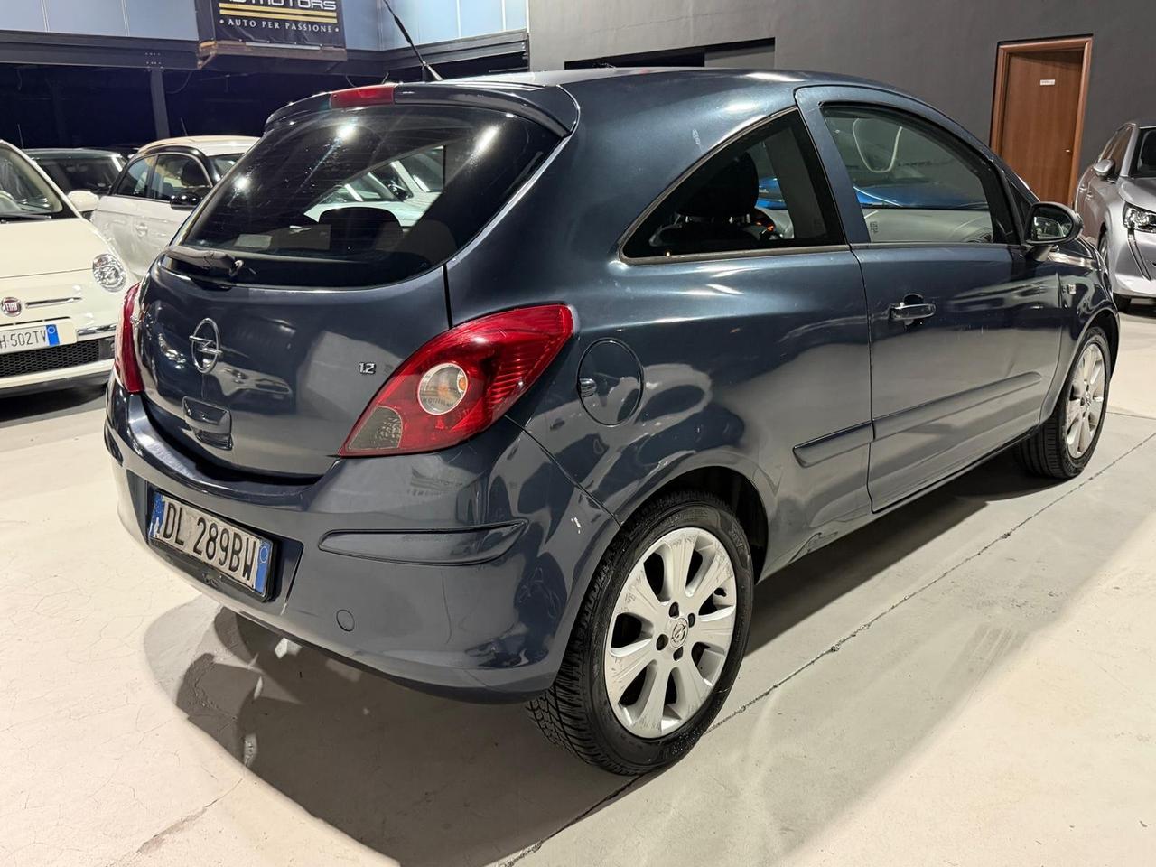 Opel Corsa Benzina Neopatentati 5 posti