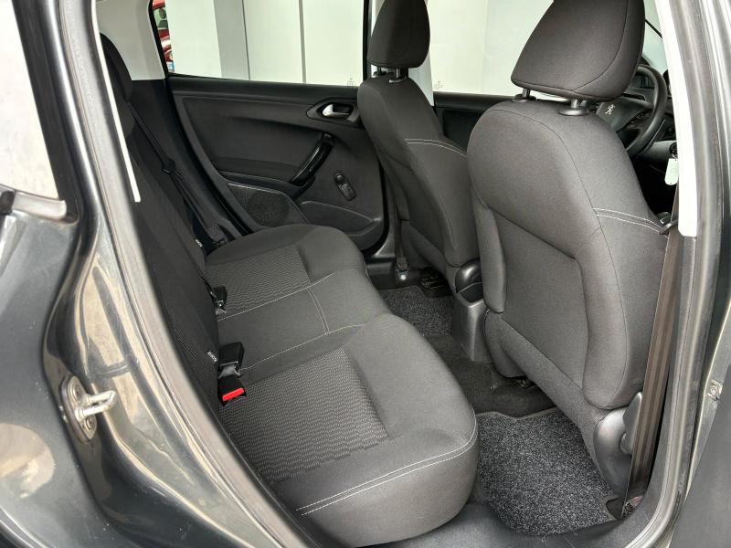 Peugeot 208 5 Porte 208 5p 1.6 bluehdi Active 75cv