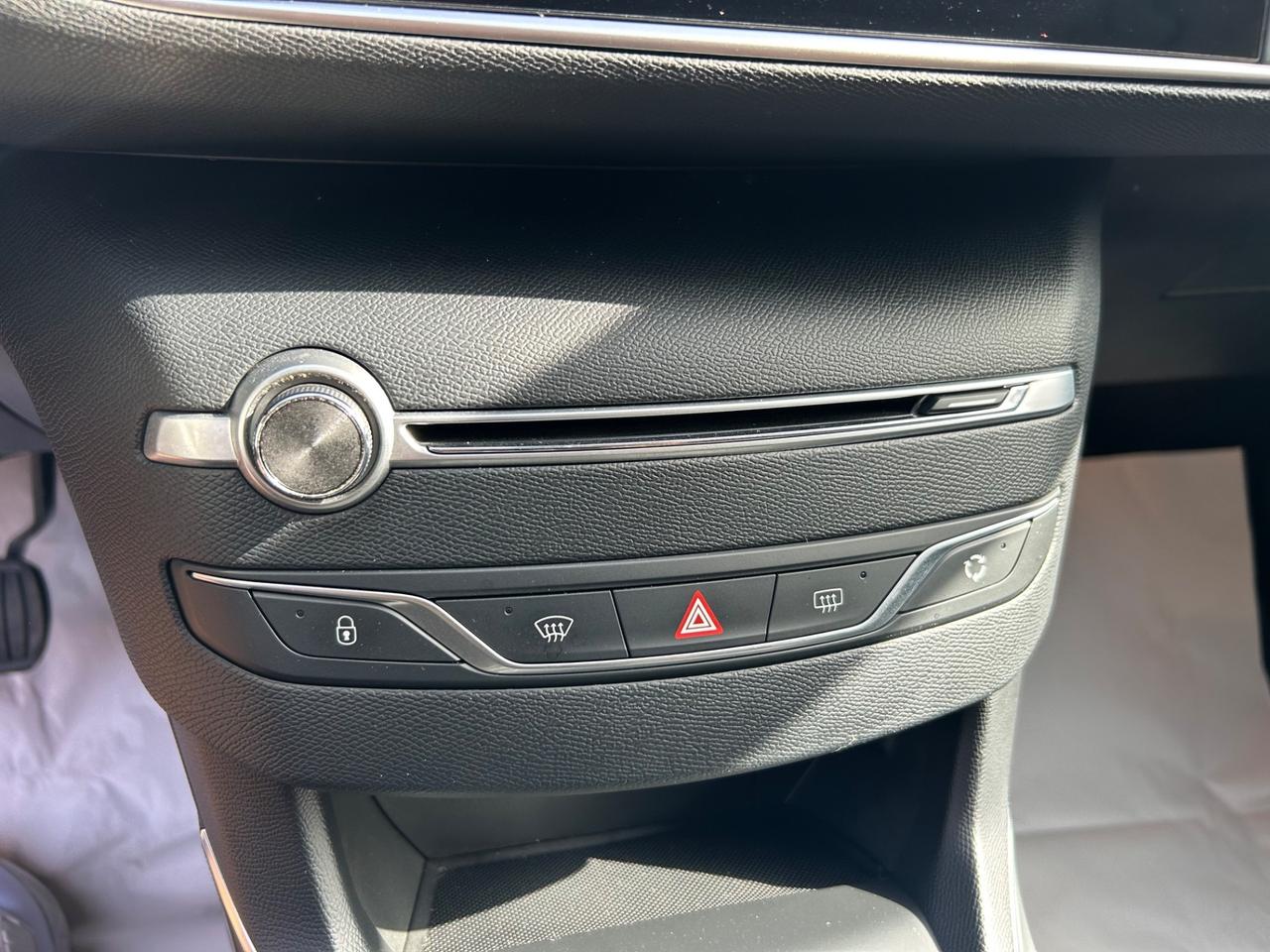 Peugeot 308 BlueHDi 130 S&S Allure