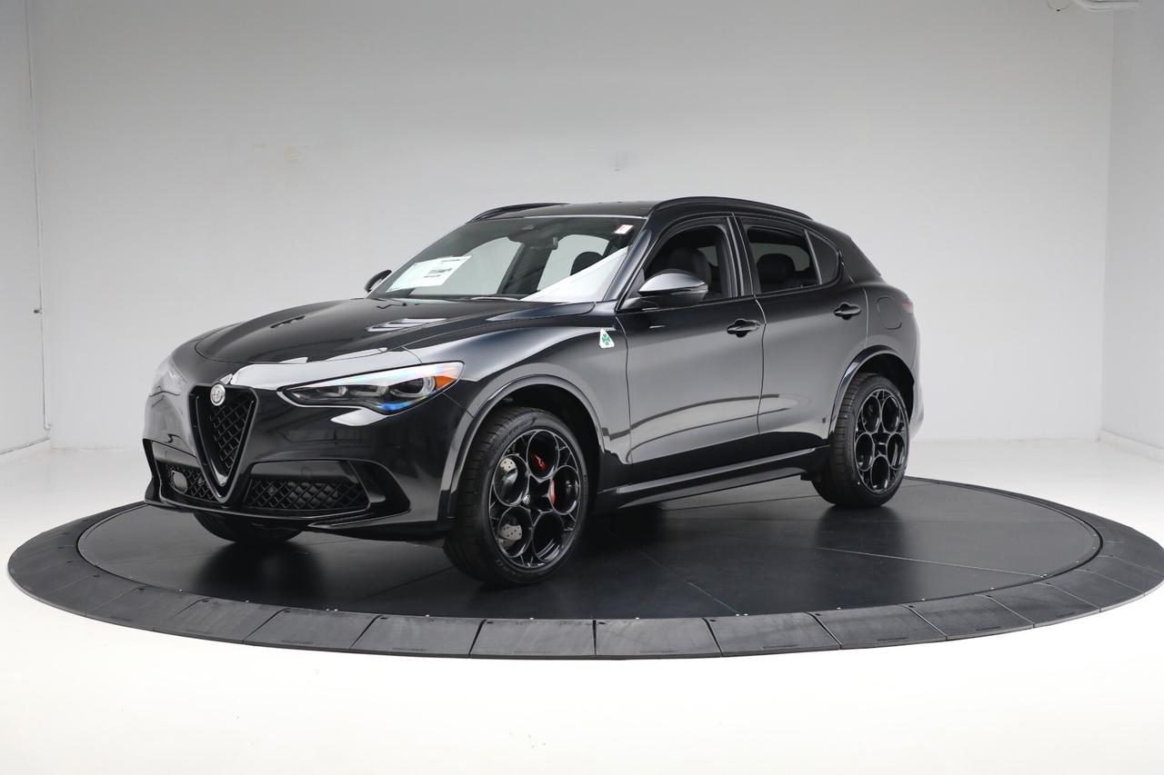 Alfa Romeo Stelvio 2.9 BiT.V6 510 AT8 Quadrifoglio NOLEGGIO LUNGO TERMINE