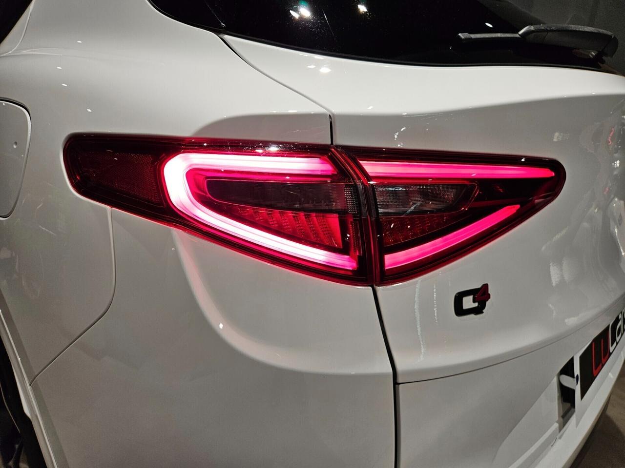 Alfa Romeo Stelvio 2.2d 210 CV AT8 Q4 Veloce IVA ESPOSTA