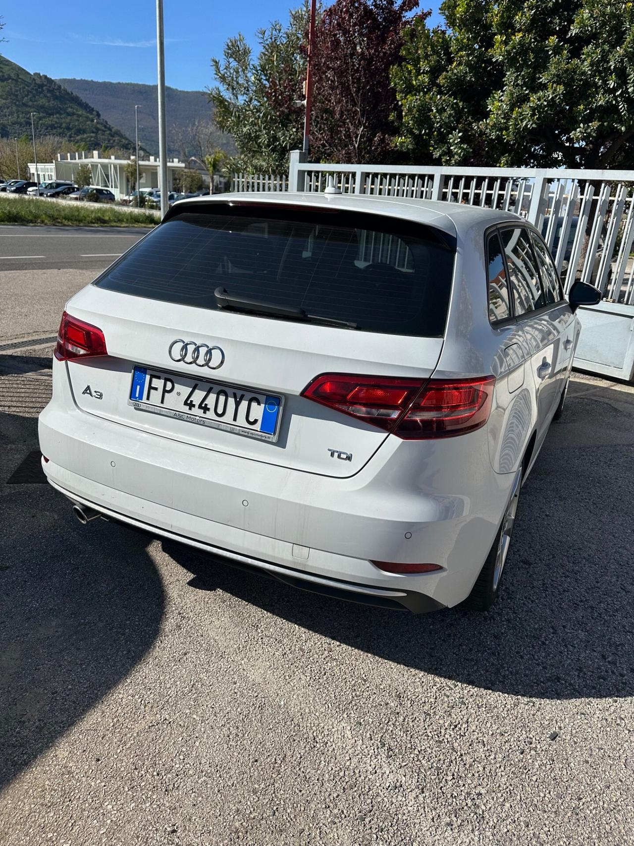 Audi A3 SPB 1.6 TDI 116 CV S tronic Sport