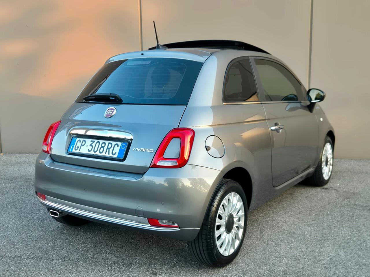 Fiat 500 1.0 Hybrid Dolcevita