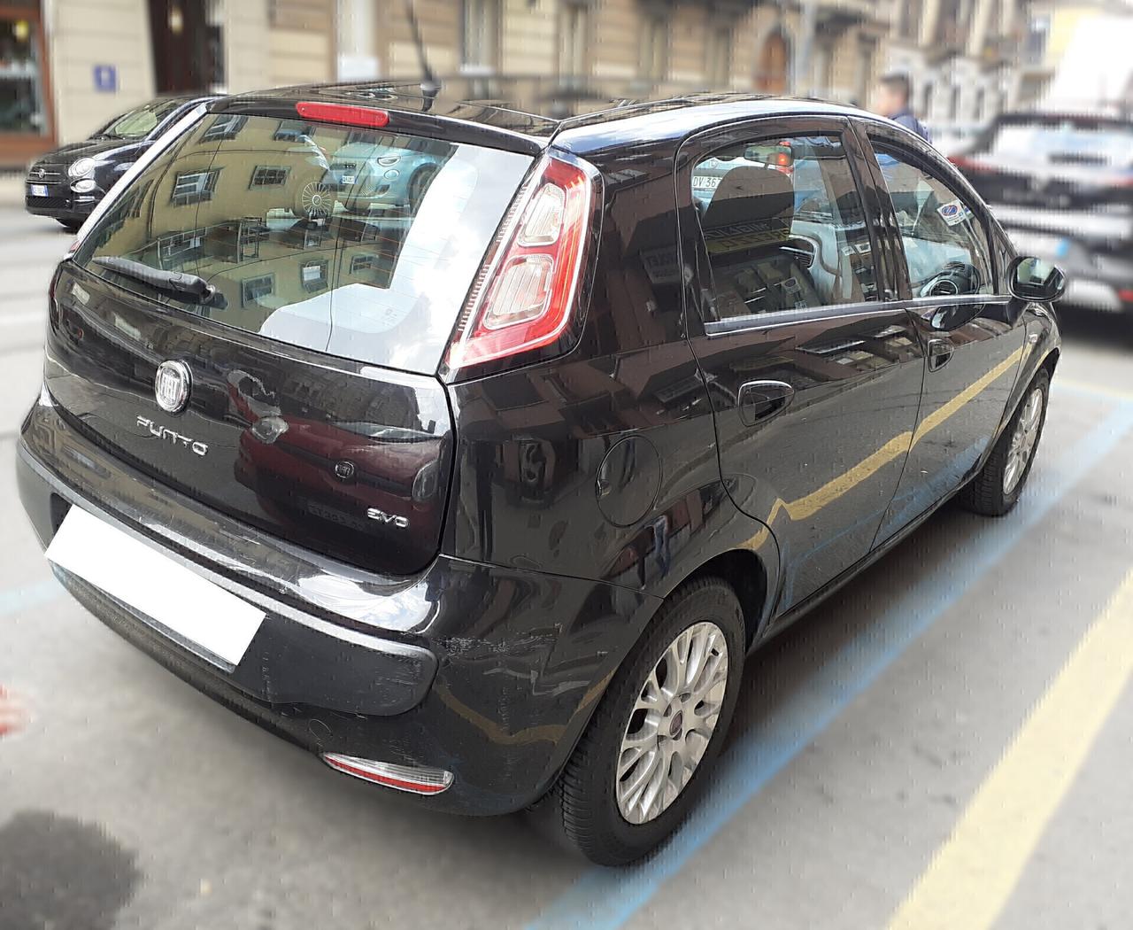 Fiat Punto Evo - FATTO MOTORE NUOVO -FINO A 2 ANNI DI GARANZIA