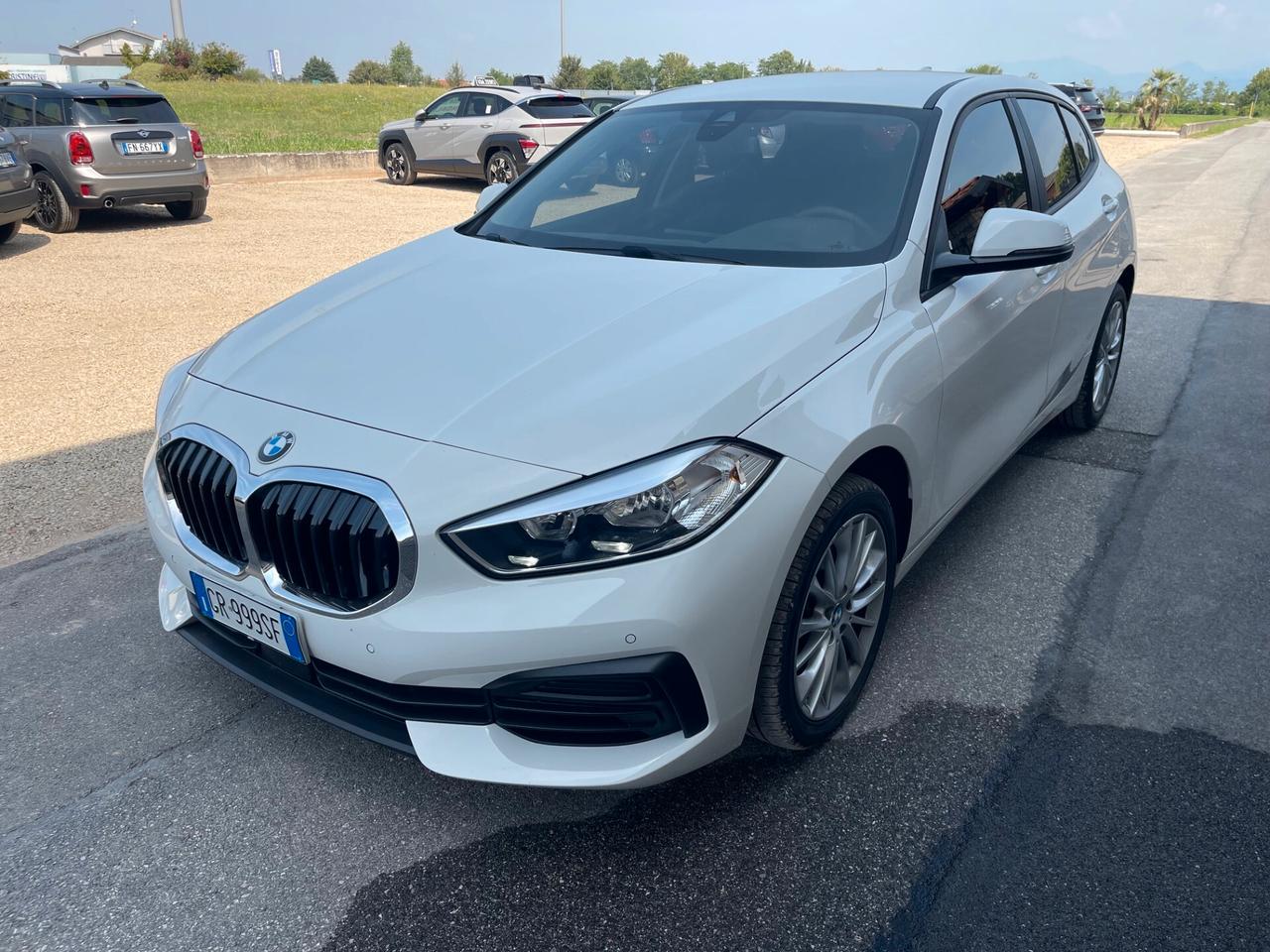 Bmw 116d Business Advantage Automatica OK Neopatentato