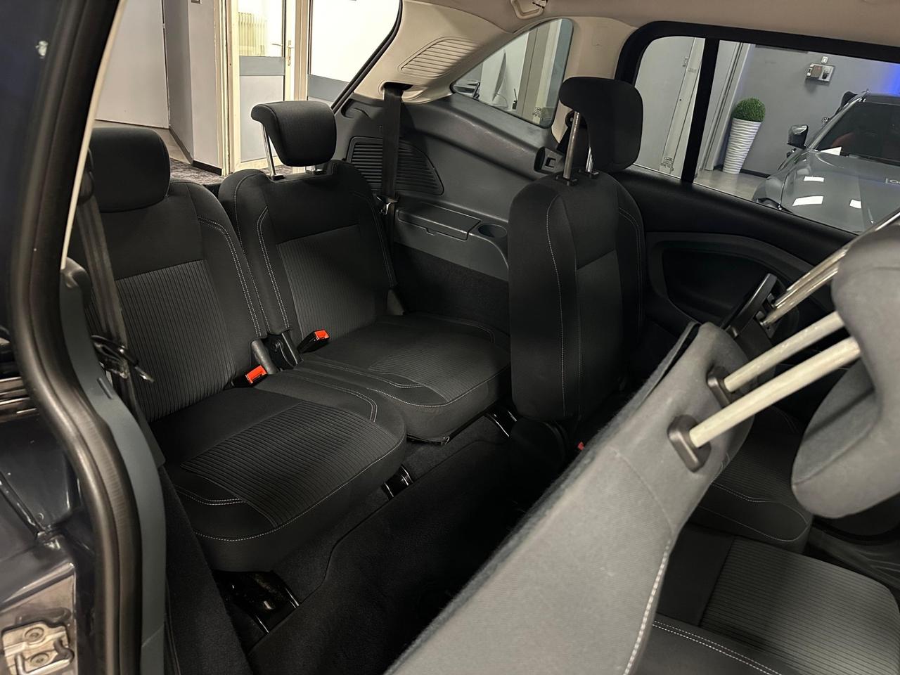 Ford C-Max C-Max7 1.6 TDCi 115CV Titanium 7 posti ok anche per i neopatentati