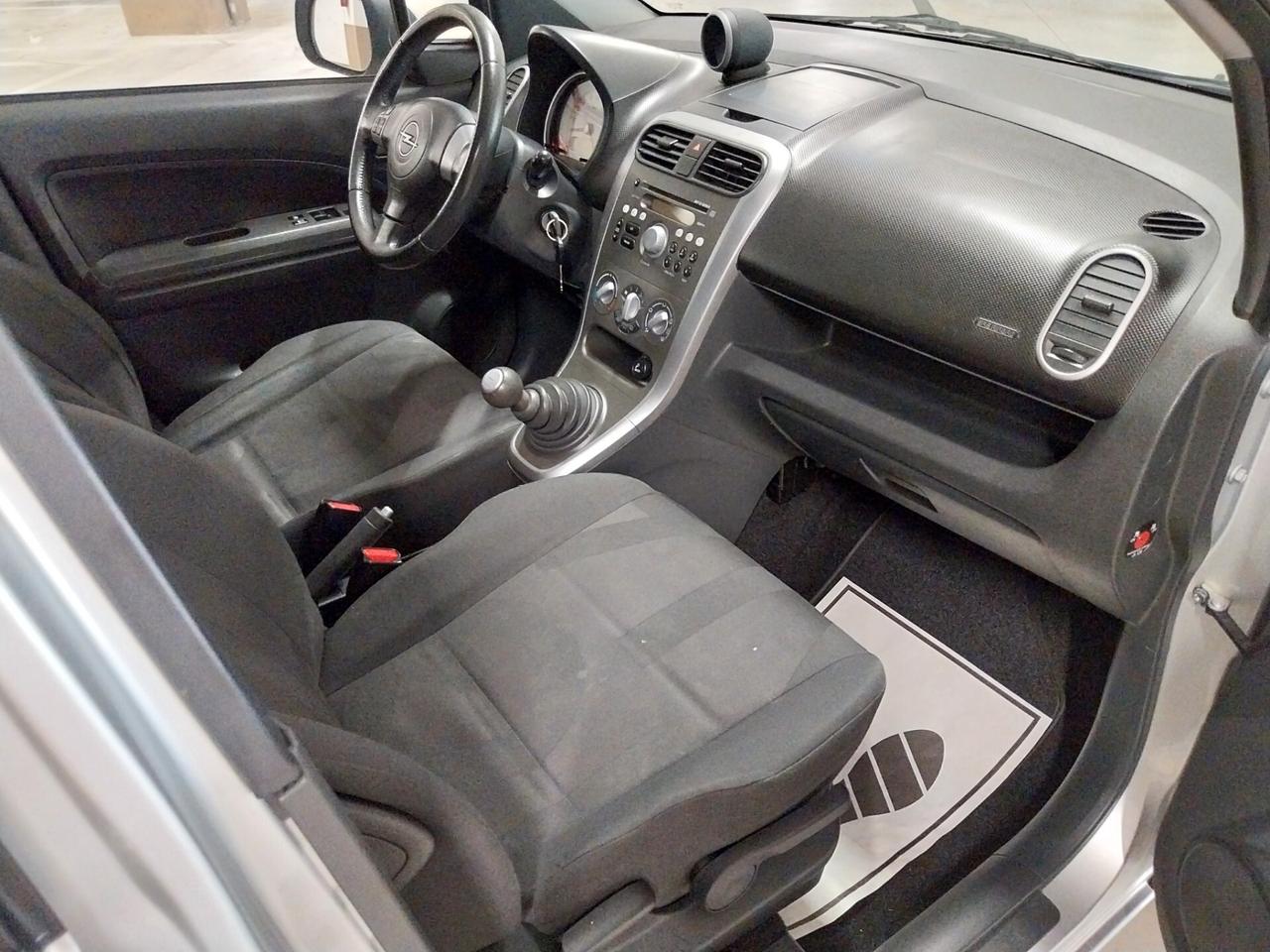 Opel Agila 1.0 12V 65CV Enjoy - ok neopatentati