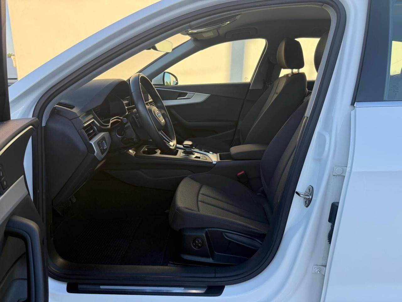 Audi A4 Avant ADVANCED Matrix
