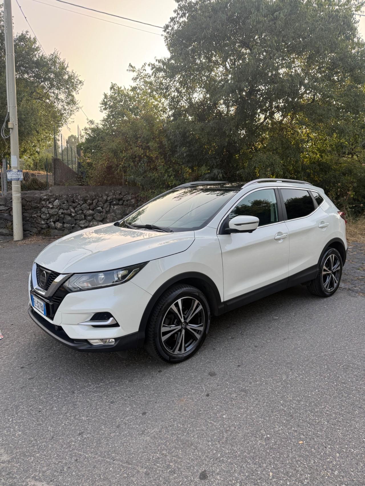 Nissan Qashqai 1.5 dCi Tekna tetto panoramico