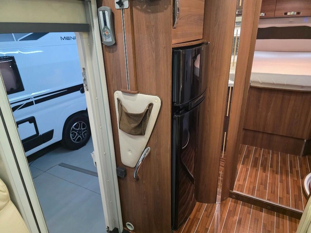 CAMPER MCLOUIS NEVIS 876G