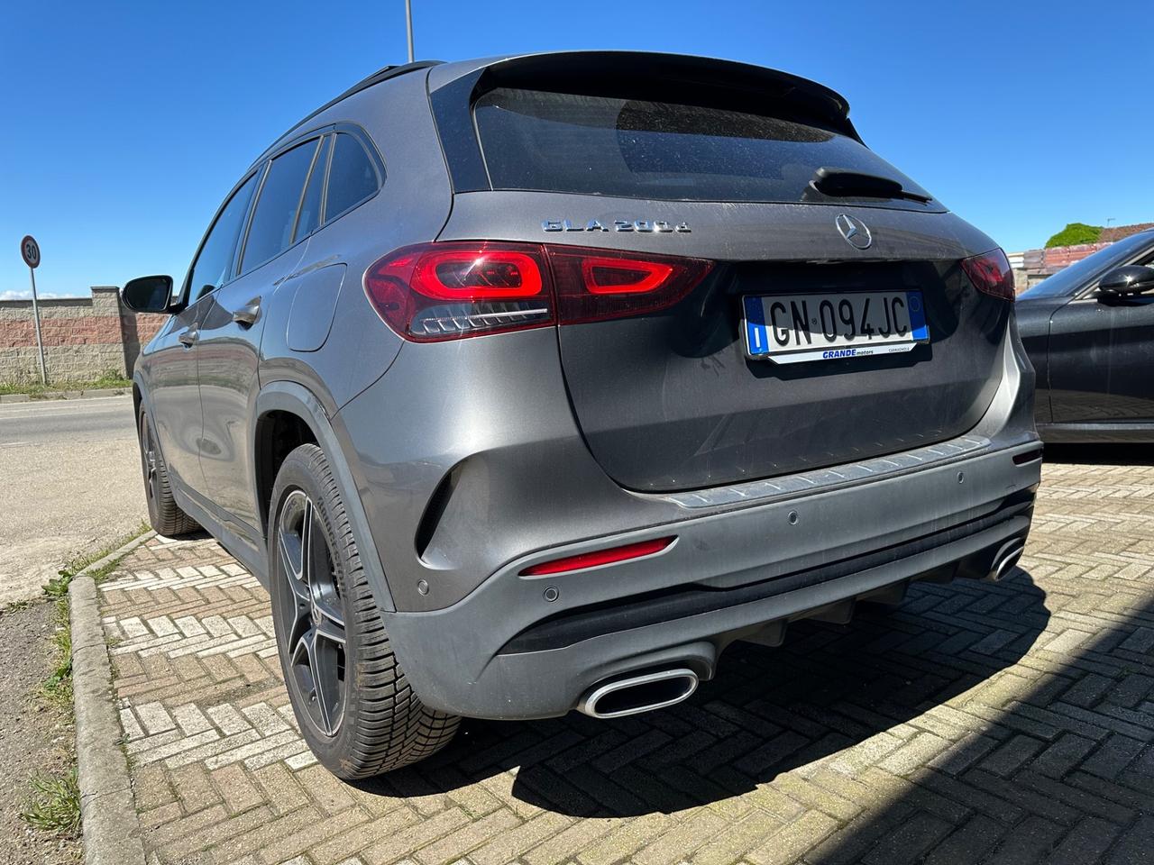 Mercedes-benz GLA 200 GLA 200 d Automatic Premium Tetto Apribile
