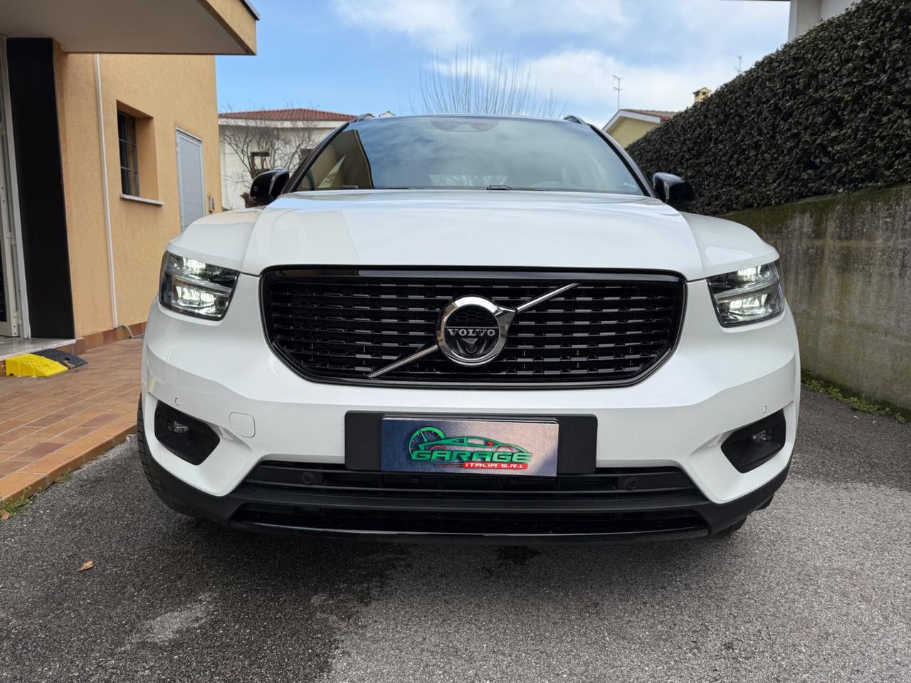 Volvo XC40 D3 AWD Geartronic R-design 190cv