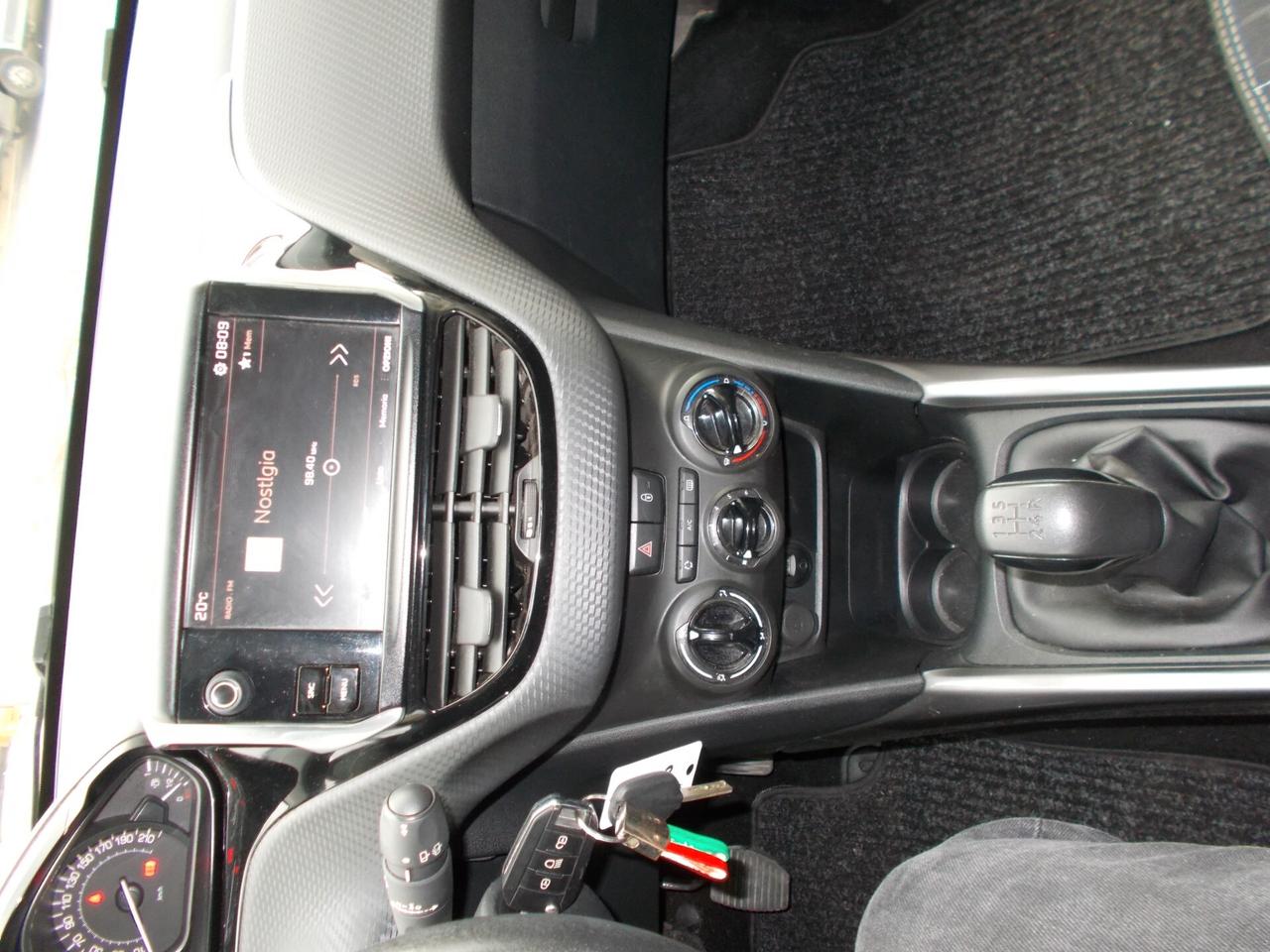 Peugeot 2008 BlueHDi 100 Allure