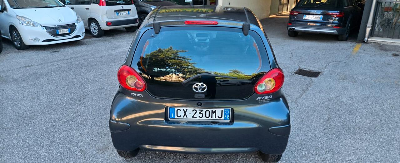 Toyota Aygo 1.0 12V VVT-i 3 porte Sol