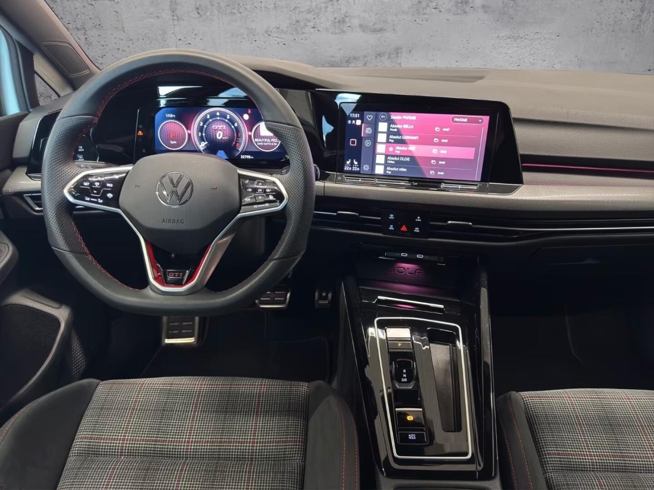 Volkswagen Golf GTI 2.0 TSI DSG LED TELECAMERA