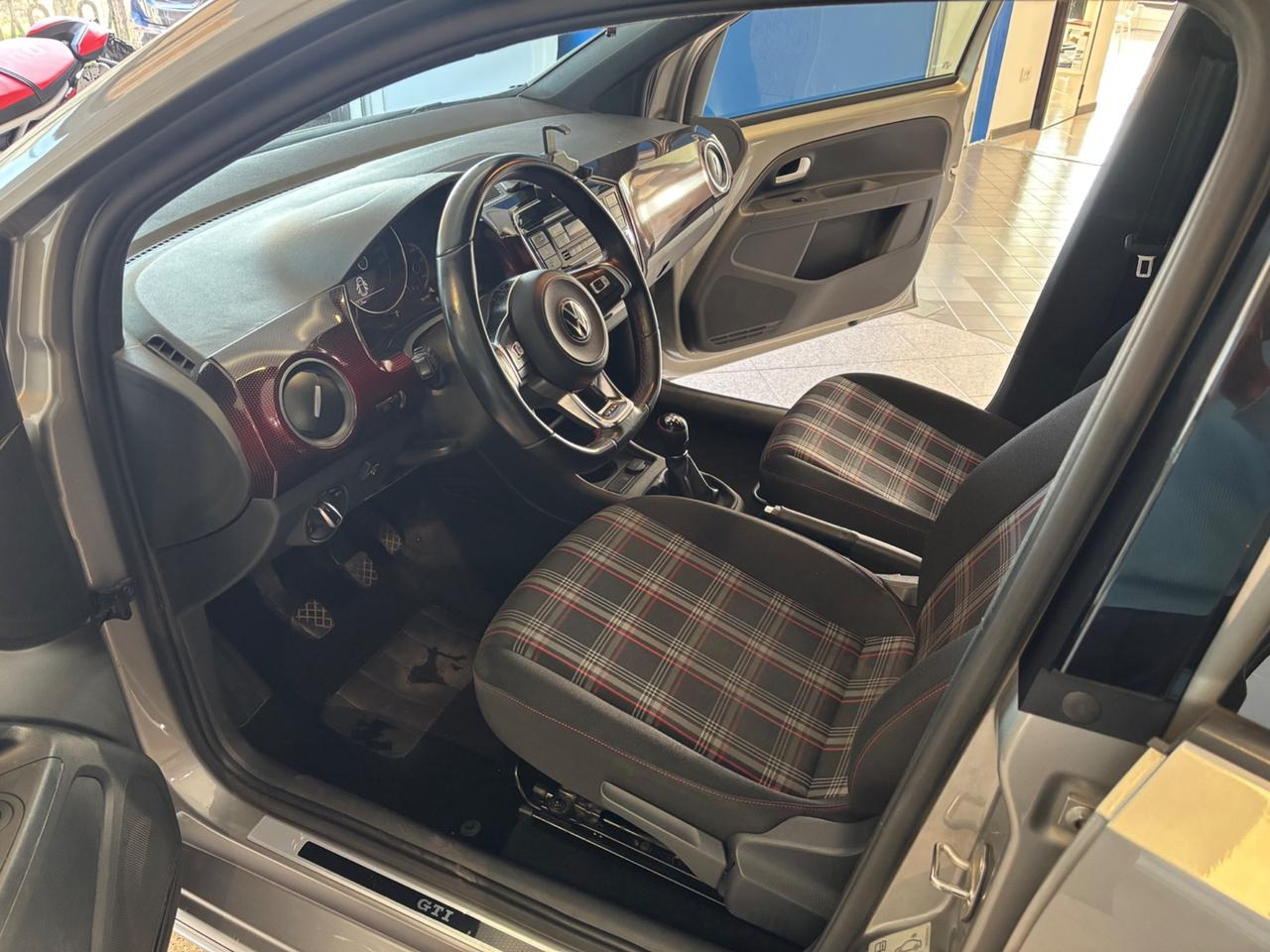 Volkswagen up! 1.0 TSI 5p. GTI BlueMotion Technology