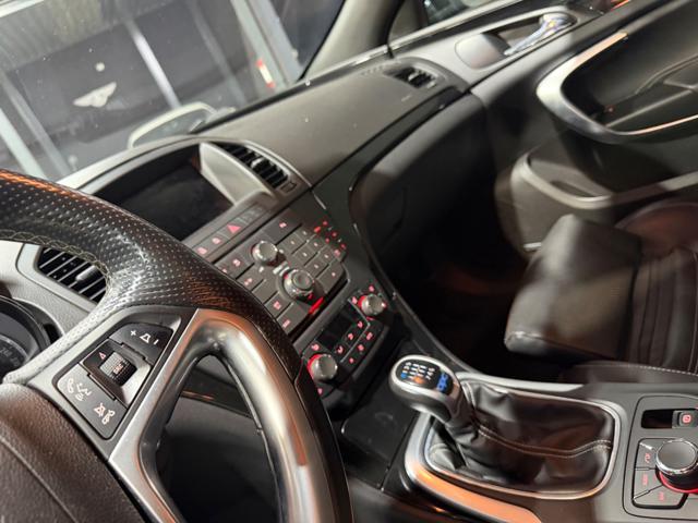 OPEL Insignia 2.8 TURBO 4X4 325CV OPC RECARO