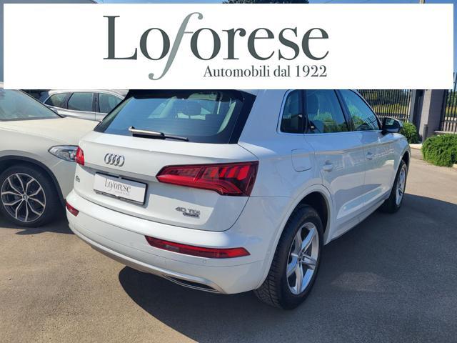 AUDI Q5 40 TDI quattro S tronic Business Sport