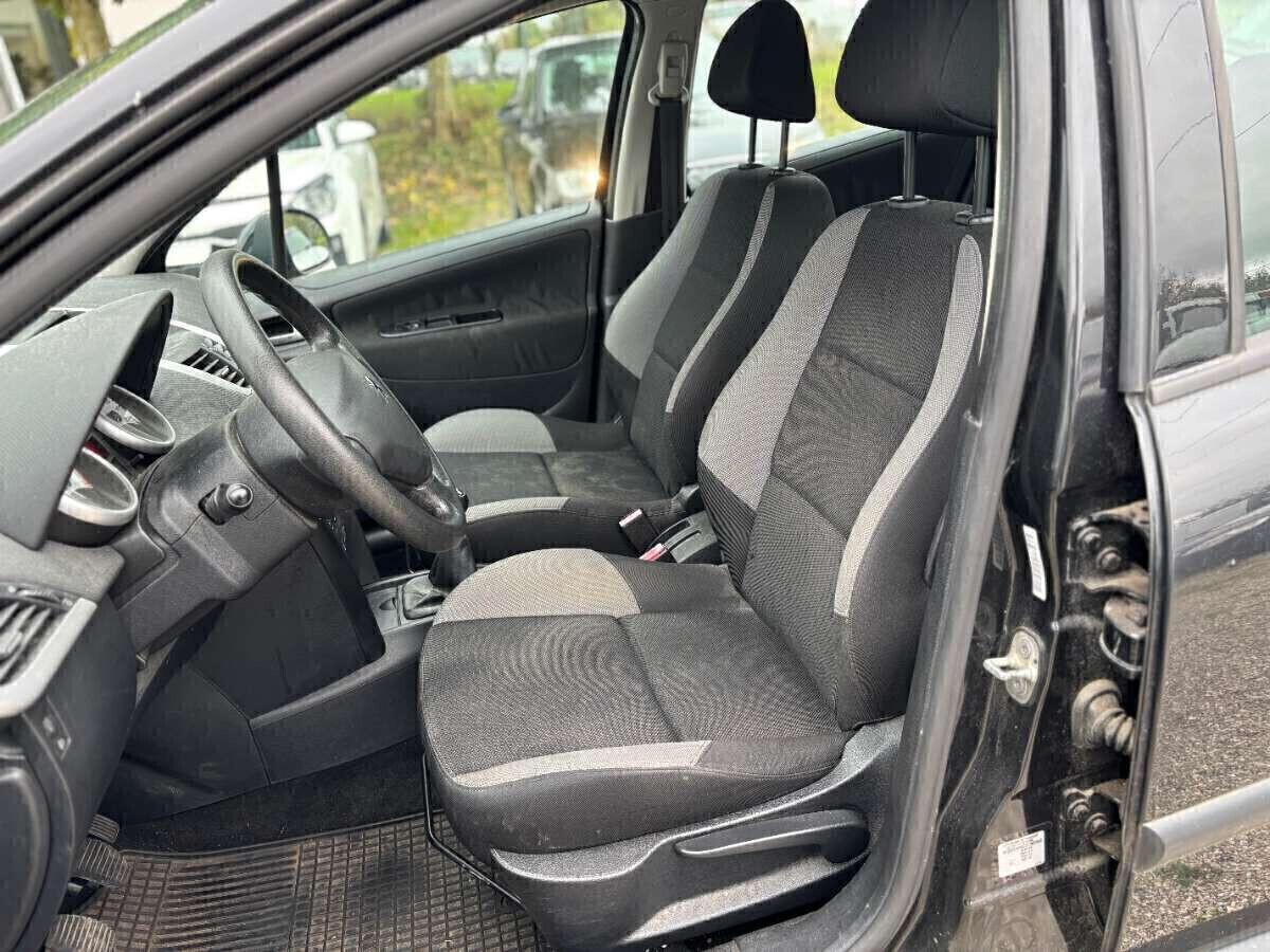 PEUGEOT 207 - APERTI AD AGOSTO