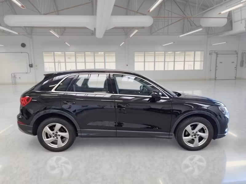 AUDI Q3 35 TDI S TRONIC BUSINESS ADVANCED SUV