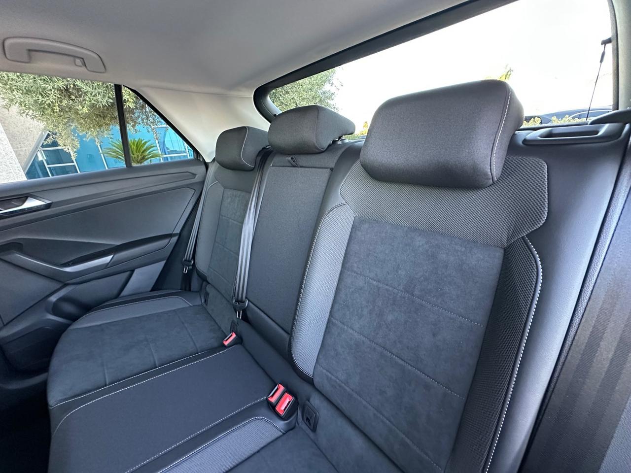 Volkswagen T-Roc 1.0 tsi Style possibilità noleggio no scoring