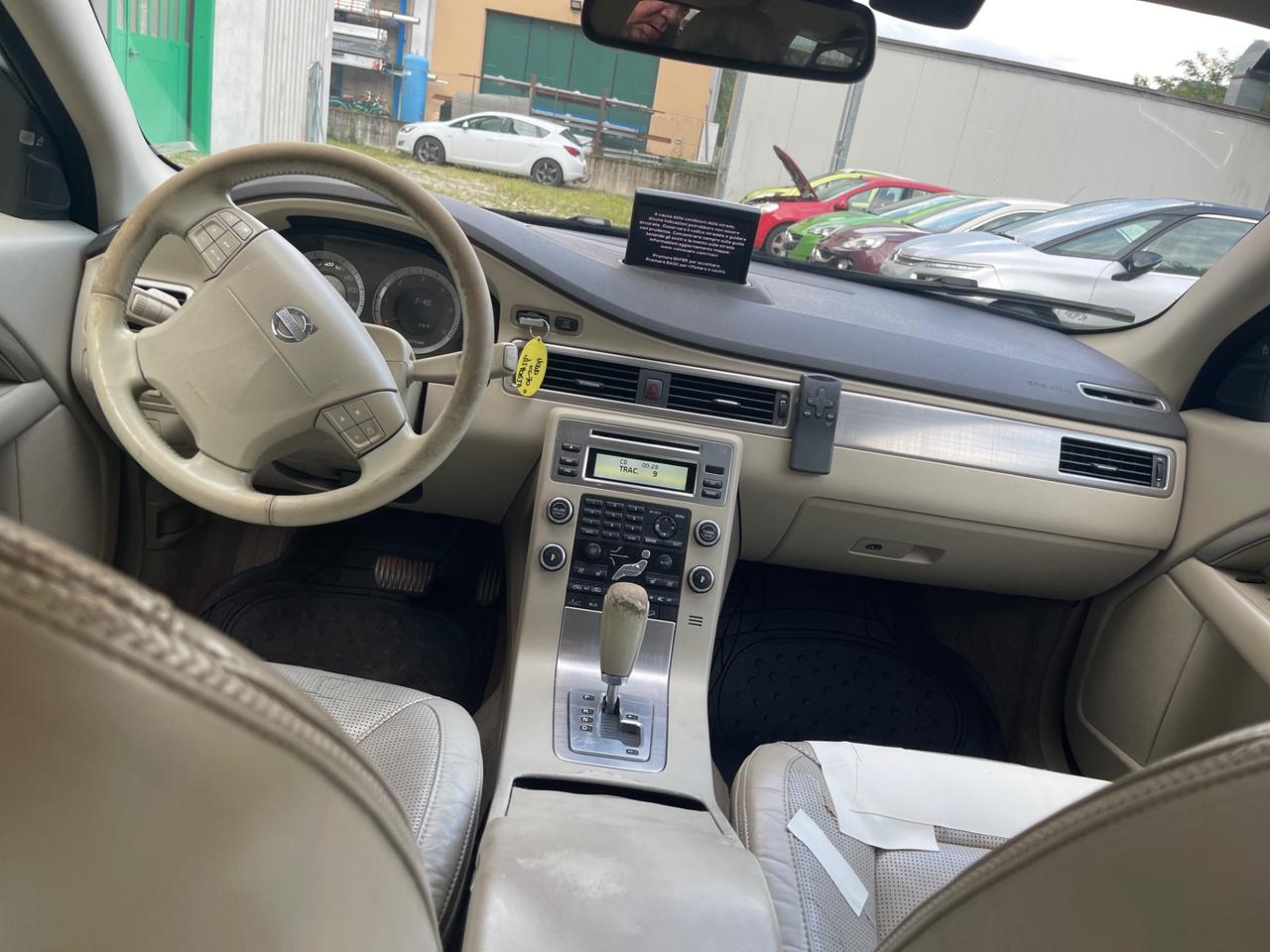 Volvo XC 70 XC70 D5 AWD Summum
