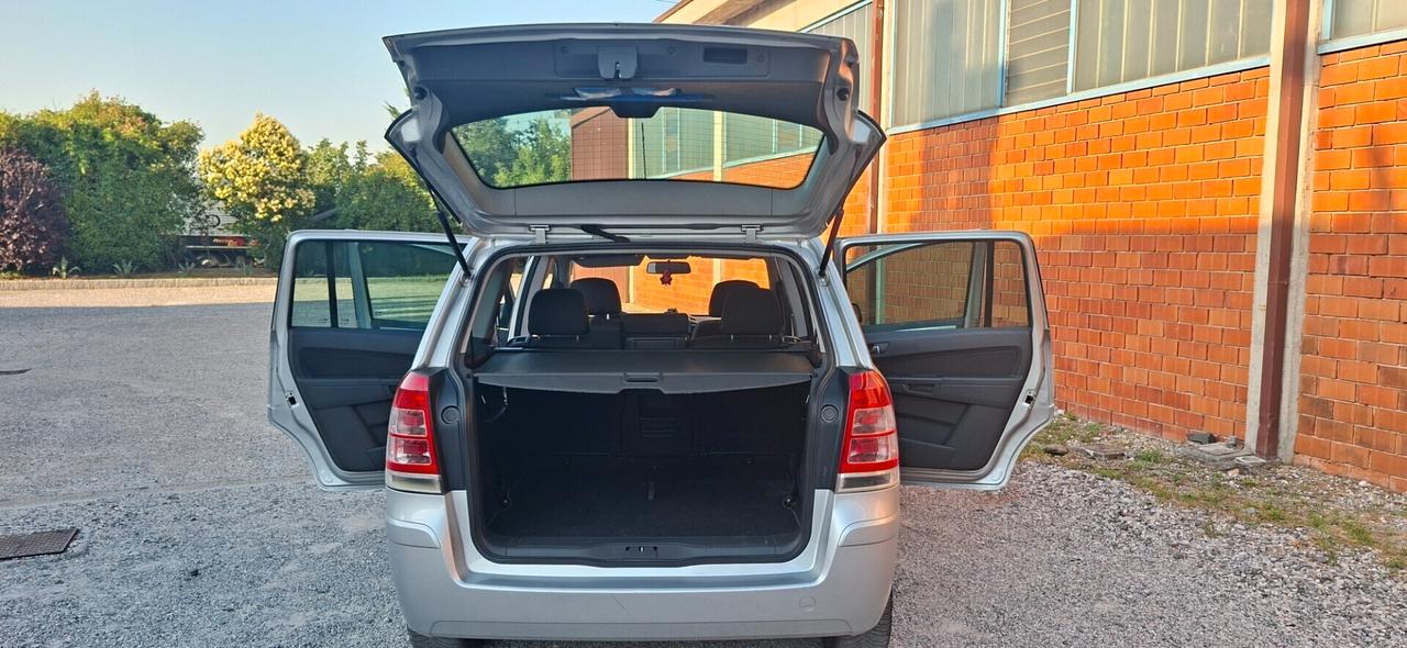 ZAFIRA MONOVOLUME 1.6 METANO 7 POSTI