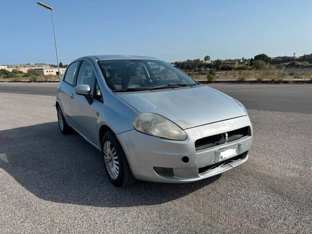 Fiat Grande Punto 1.3 MJT 75 CV 5 porte Dynamic