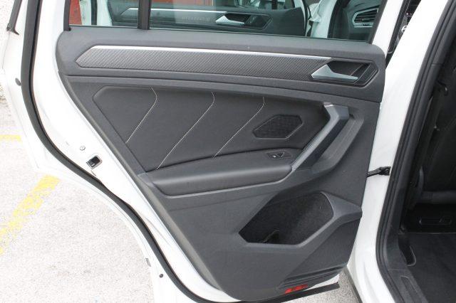 VOLKSWAGEN Tiguan 1.5 TSI 150CV DSG IQ.LIGHT R-Line Unicoprop.