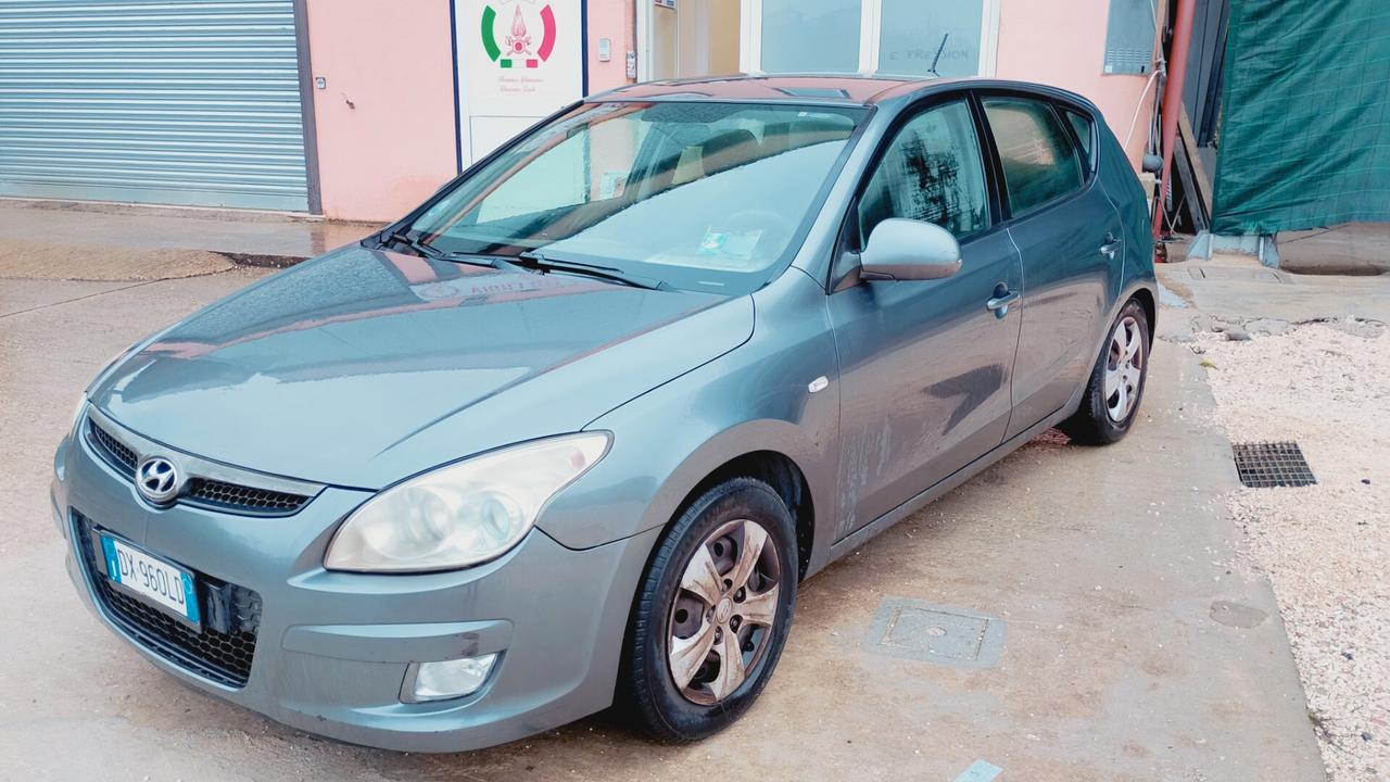 Hyundai i30 1.4 16V 109CV 5p. BlueDr. GPL Active