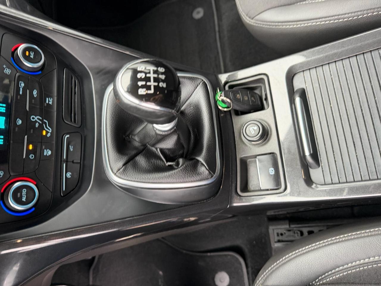 Ford Kuga 2.0 TDCI 150 CV S&S 4WD Titanium