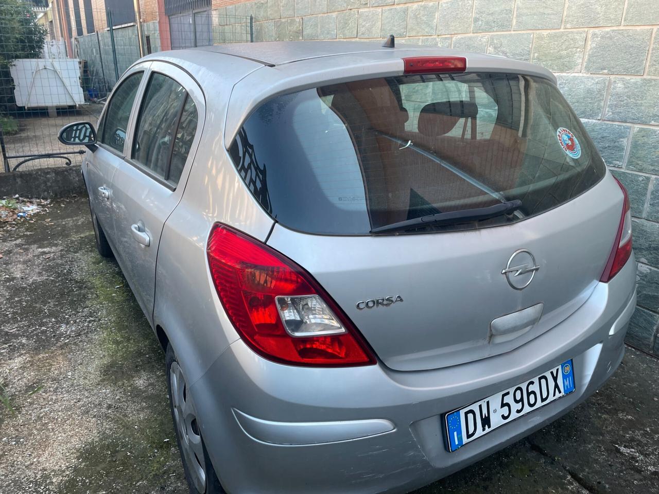 Opel Corsa 1.2 5 porte Cosmo imp.gas GRANDINATA