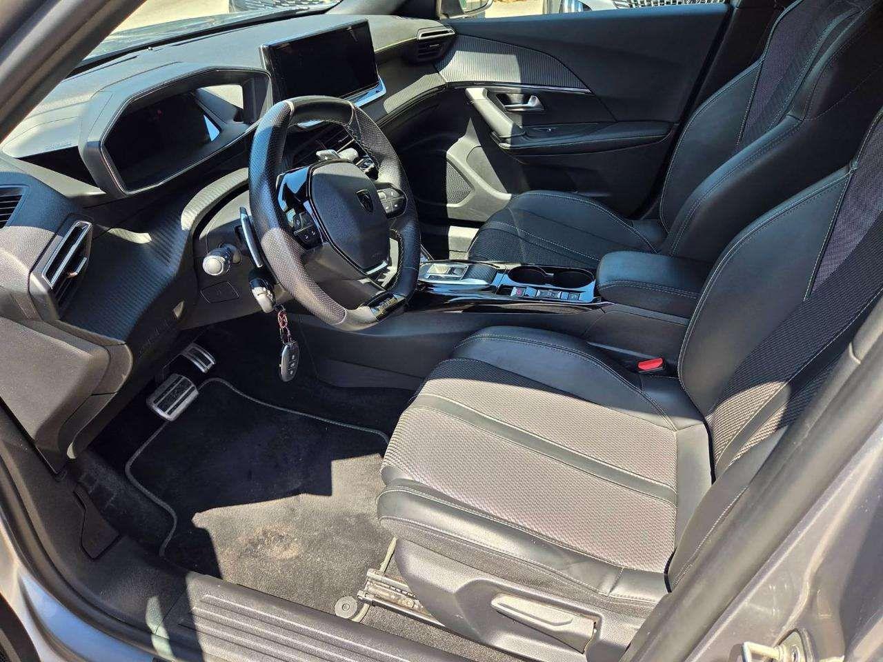 Peugeot 2008 BlueHDi 130 S&S EAT8 GT + 360°